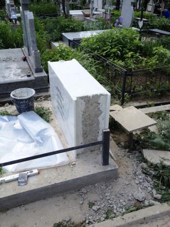 borduri de morminte marmura