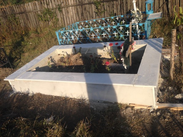 mormant placat cu marmura