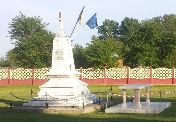 cruce eroii neamului